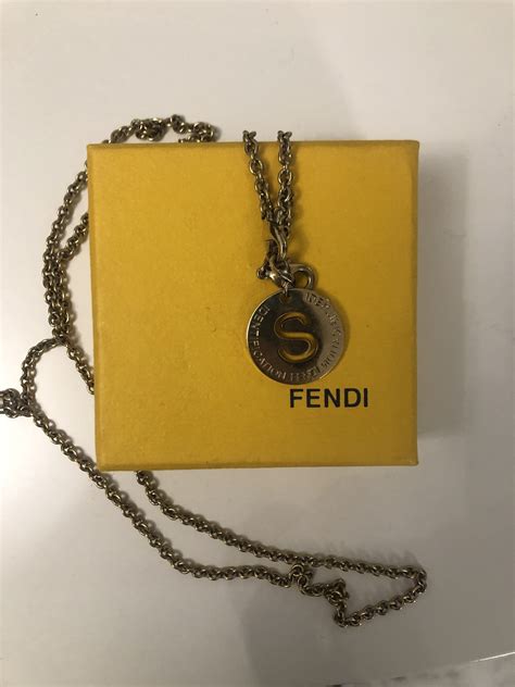 collana fendi iniziale costo